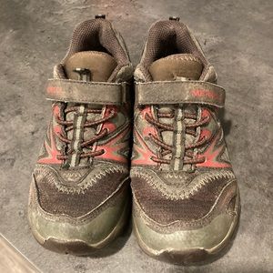 Merrell hiking shoes kids 12.5